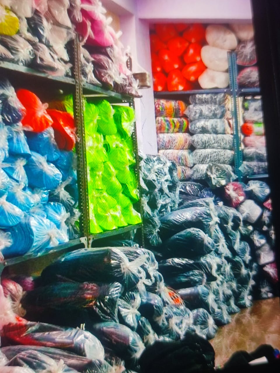Cap stock bags